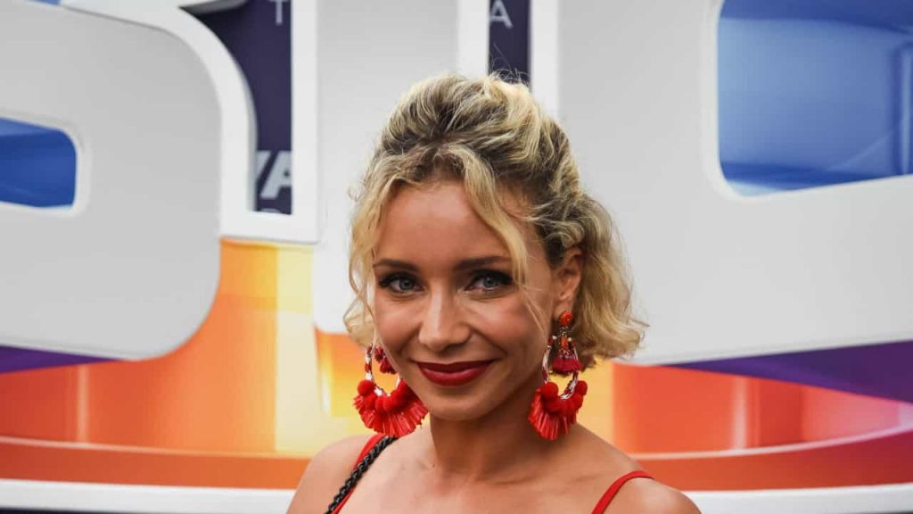 Luciana Abreu obrigada a tomar injeção de “cavalo” de cortisona para aguentar emissão de ‘Domingão’