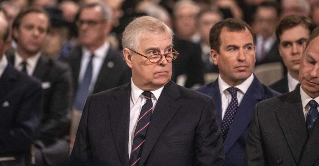 Fotógrafo diz ter foto “muito chocante” do príncipe André