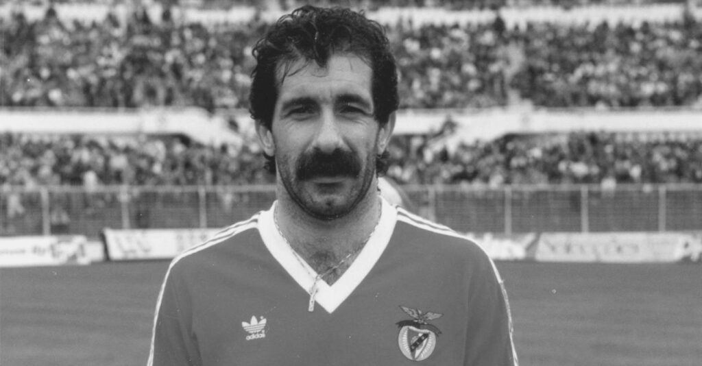 Morreu o “Genial” CHALANA (1959-2022) futebolista tinha apenas 63 anos. Sofria de Alzheimer.