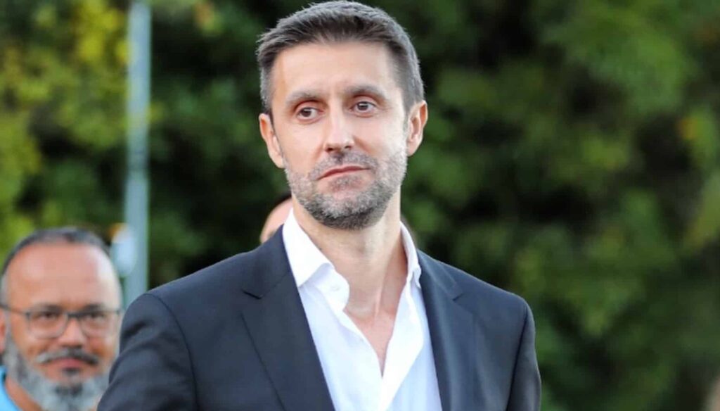 Daniel Oliveira partilha momentos amorosos ao lado das filhas