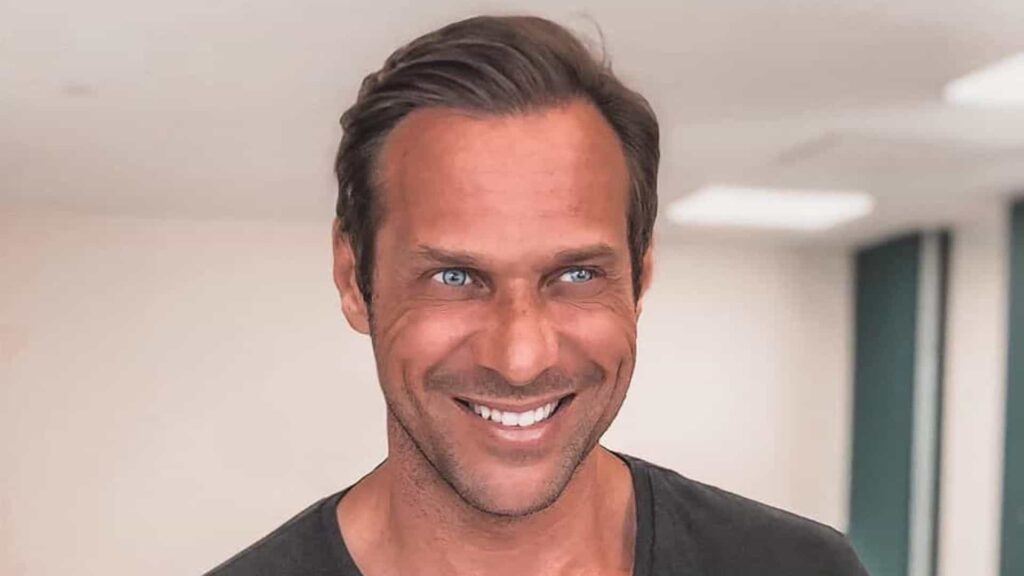 Não se aguenta! José Carlos Pereira e a nova namorada acabam tudo , mas há novidades! VEJA