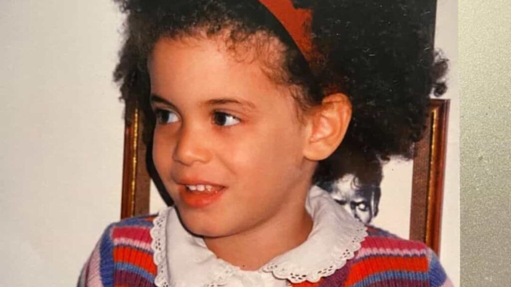 Jogo do advinha: Adivinha quem é esta conhecida artista? “Bazófia”.