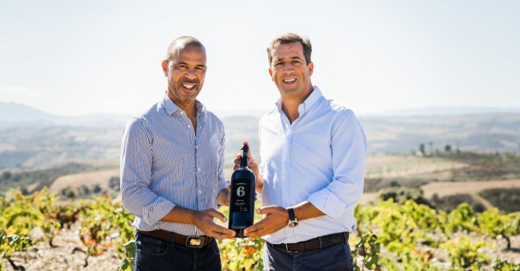 Cada Garrafa custa 600€, Costinha e o empresário António Boal lançam marca de vinho!