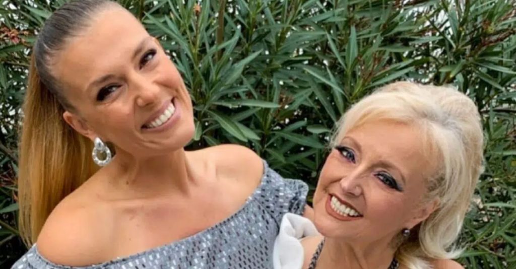 Novo Rumo: Romana vira costas à tia e agora faz parceria com outro cantor de sucesso.