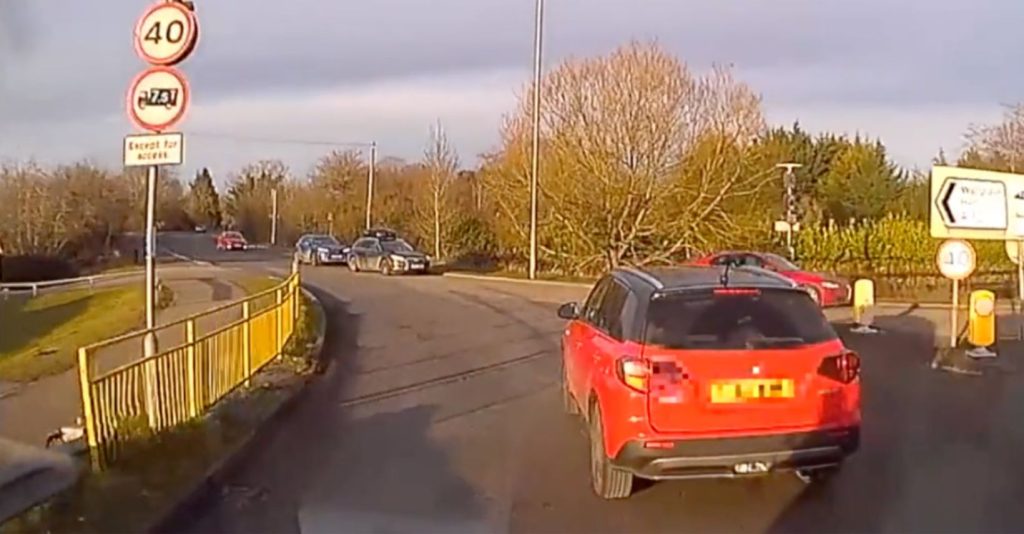 Tentou impedir ambulância de passar e foi condenado a 8 meses de prisão!