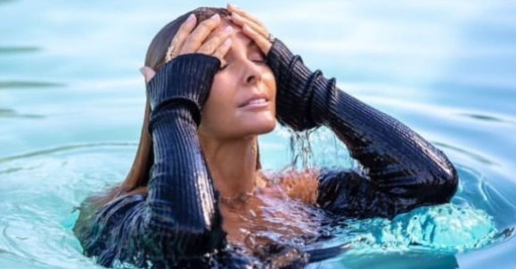 Sónia Araújo exibe corpo “de 20 anos” e vive “experiência maravilhosa”, veja as fotos!