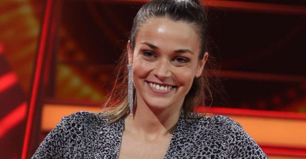 Abandona Portugal! Laura Galvão deixa a filha e o marido em troca de 6 mil euros ao mês, uma decisão difícil!