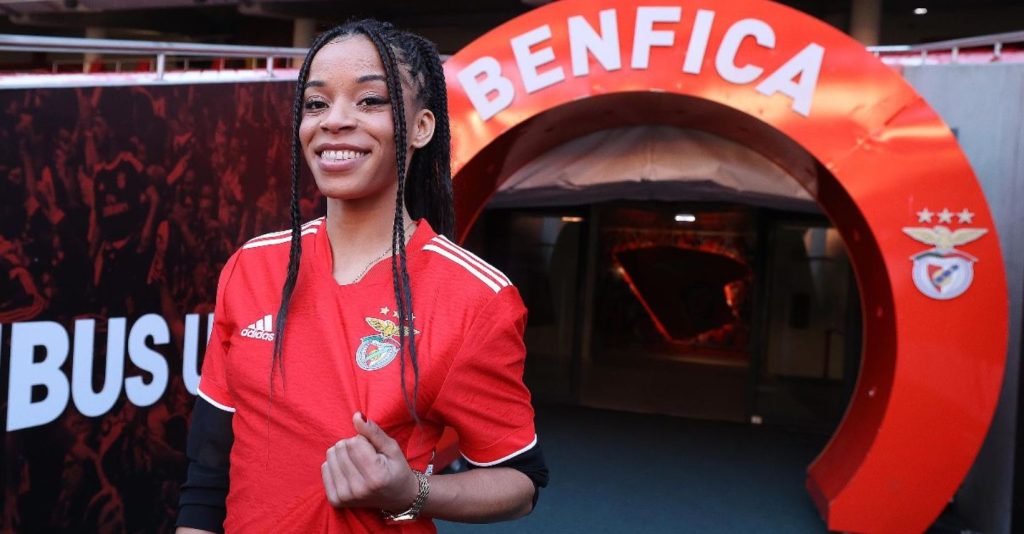 Jéssica Silva sofre assalto no aeroporto, mas salva pelas colegas de equipa!