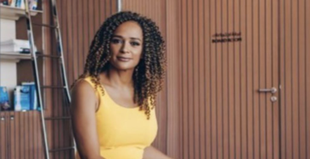 Quem o famoso português que anda a meter “gosto” nas fotos de Isabel dos Santos?