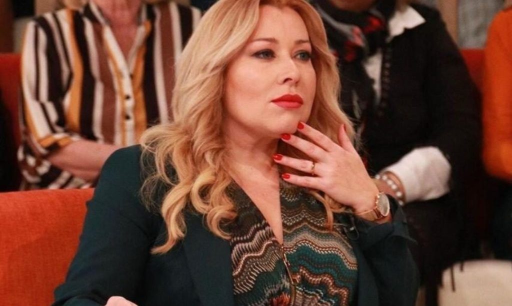 Grávida de gêmeos aos 48 anos, Suzana Garcia revela o período difícil que está viver “deitada dias, semanas, meses a fio”