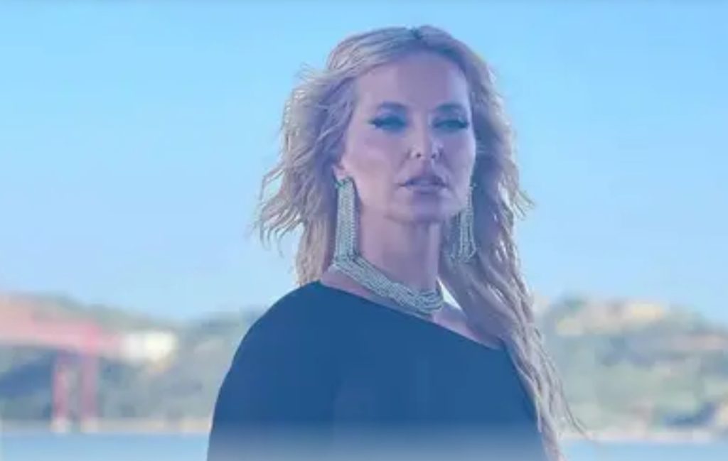 FOTOS! Cristina volta a ser o centro das atenções “tinha pensado em vir discreta, mas depois há qualquer coisa em mim que não me deixa“,