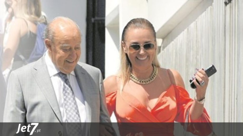 Pinto da Costa casou-se pela quinta vez, aos 85 anos . Mulher do presidente tem 46 anos.