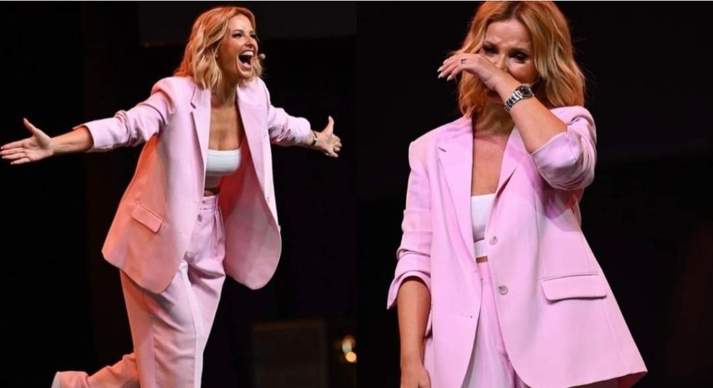 Emigrantes em Portugal só para ver Cristina! 7.500 pessoas em delírio. Cristina chora e preço dos bilhetes aumenta para próxima palestra .