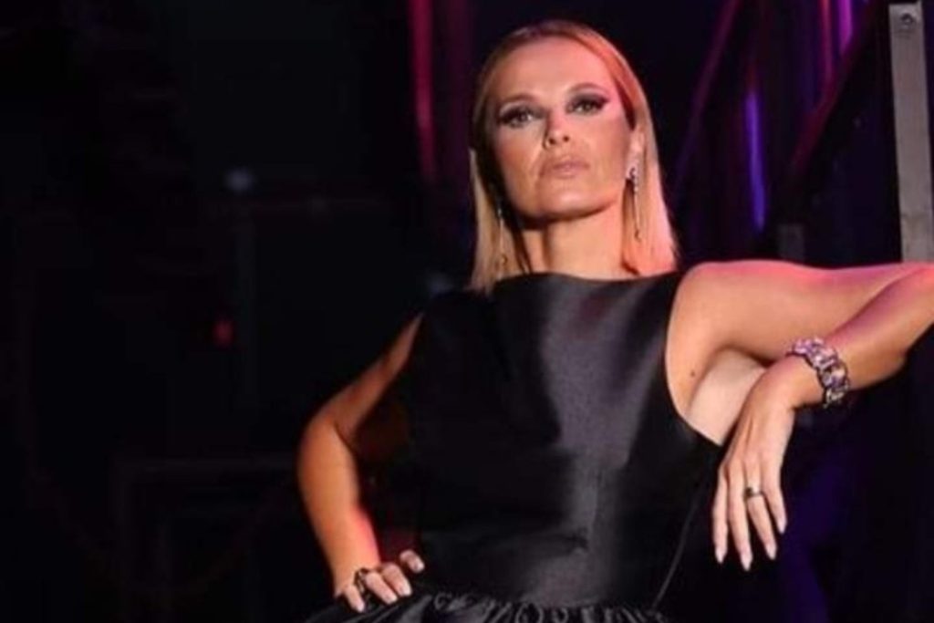 De preto, nunca me comprometo! O brilhante Look de CRISTINA FERREIRA na 5ª Gala (fotos)