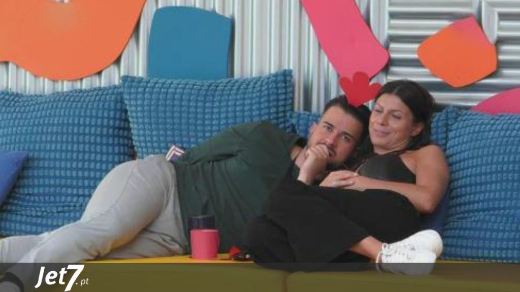 Big Brother. Francisco Monteiro beija Márcia Soares na cama. Ora, veja!