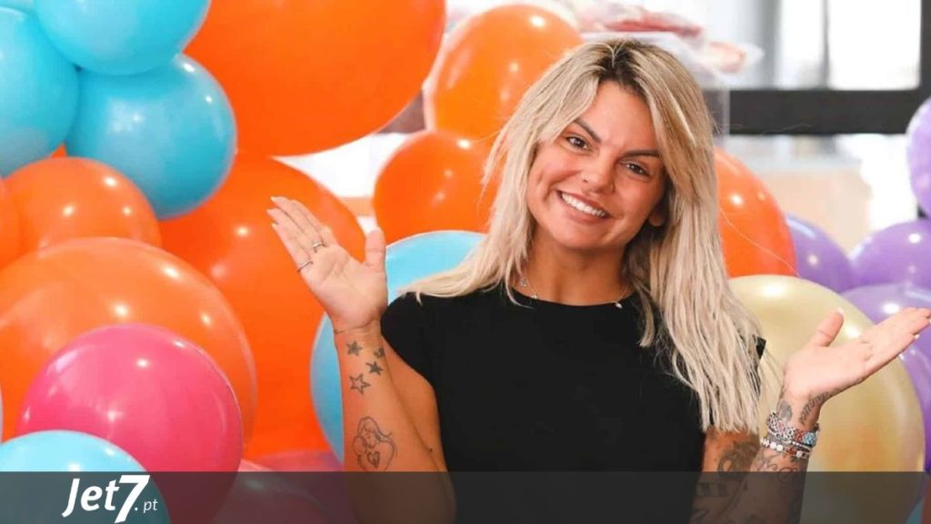 Fanny Rodrigues está de parabéns! A apresentadora festeja 32 anos com fotografias inéditas
