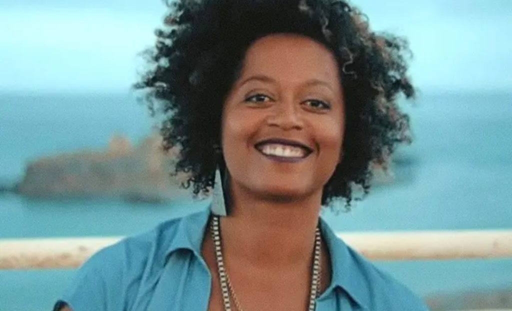 Partiu cedo demais! Último adeus a SARA TAVARES (1978-2023) será especial. Editora da cantora pede “respeito e privacidade neste momento de dor”,