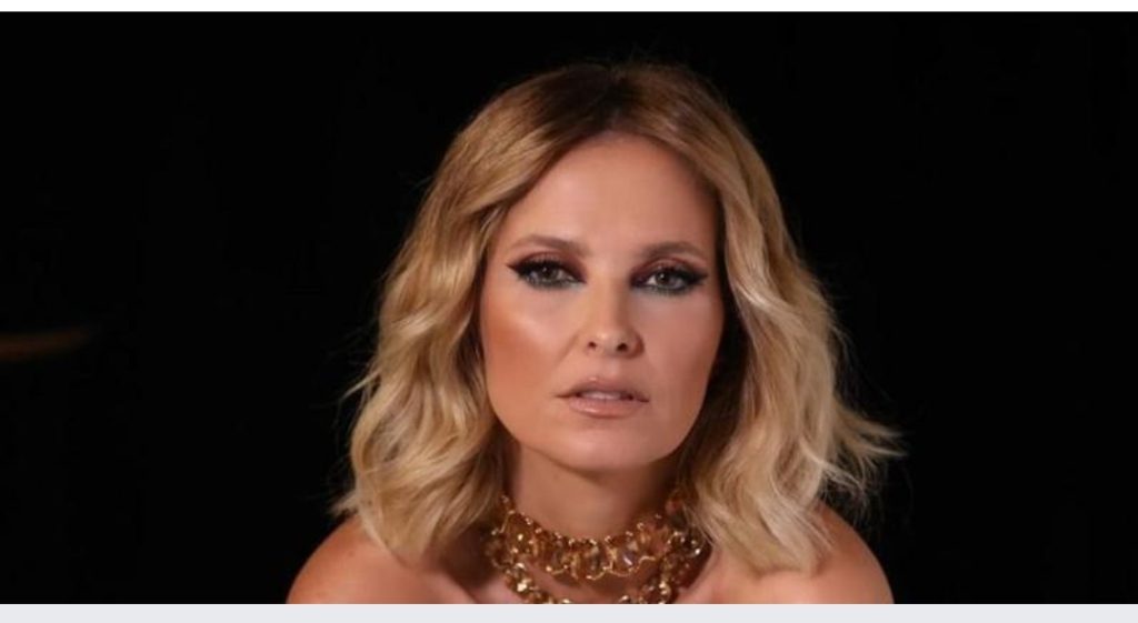 FOTOS: Num elegante vestido verde, Cristina Ferreira dá lição de estilo em noite de gala do ‘Big Brother’